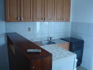 Kitchen area. Kitchen