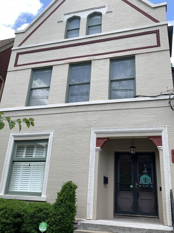 Historic Victorian Home circa 1890s