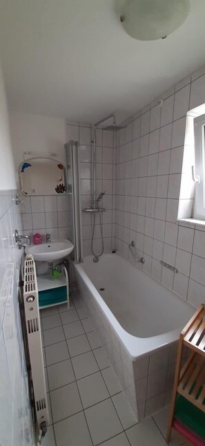Bath/Shower
