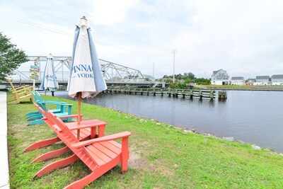 LUXURY on the  WATERWAY!  ALL-NEW with STUNNING VIEWS!  Restaurant & Tiki Bar!