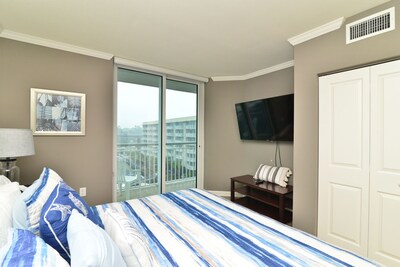 LUXURY on the  WATERWAY!  ALL-NEW with STUNNING VIEWS!  Restaurant & Tiki Bar!