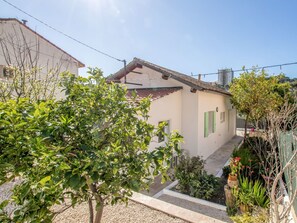 Eigendom, Onroerend Goed, Huis, Vegetation, Woongebied, Buurt, Boom, Fabriek, Huis, Gebouw