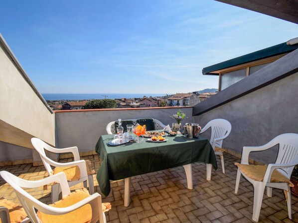 Eigentum, Gebäude, Zimmer, Haus, Grundeigentum, Wohnung, Restaurant, Urlaub, Möbel, Tabelle