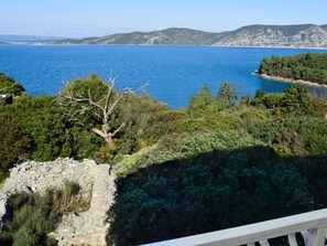 Natural Landscape, Vegetation, Water, Sea, Azure, Wilderness, Coast, Promontory, Tree, Tourism