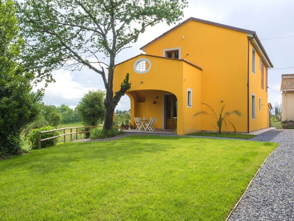 Casa, Propiedad, Casa, Hierba, Verde, Amarillo, Bienes Raíces, Edificio, El Terreno Del Lote, Césped