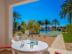 Property, Resort, Real Estate, Vacation, House, Building, Home, Room, Swimming Pool, Tree