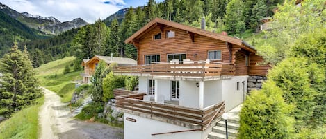 Chalet Coeur - Jacuzzi - Sauna - Summer Pool - 1