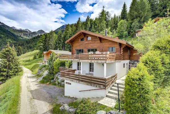 Chalet Coeur - Jacuzzi - Sauna - Summer Pool - 1