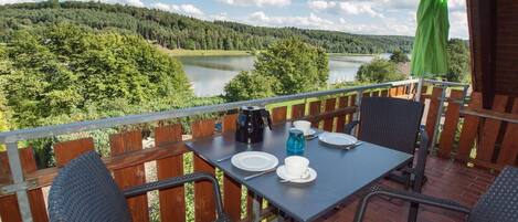 Balkon. Ihre Ferienwohnung mit Seeblick