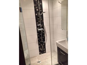 Bath/Shower