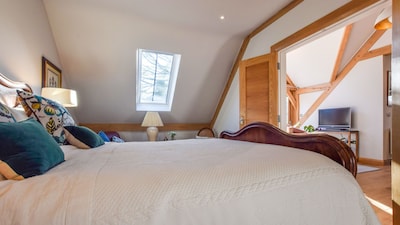 Sycamore, Arlington, Cotswolds - sleeps 2 guests  in 1 bedroom