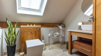 Sycamore, Arlington, Cotswolds - sleeps 2 guests  in 1 bedroom