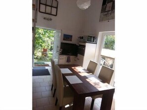 Kitchen area