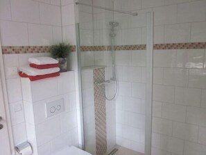 Bath/Shower