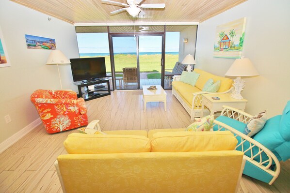 Bright Coastal Vacation Condo