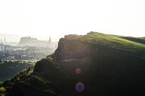 Arthur's seat, a magical view over Edinburgh only a few minutes away!
