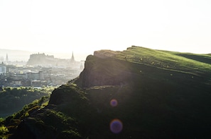 Arthur's seat, a magical view over Edinburgh only a few minutes away!
