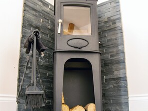 Warm and welcoming wood burner | Gannet Lodge - Seabird Lodges, Bempton