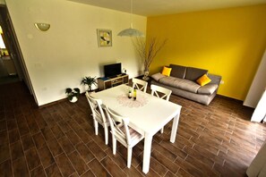 Kitchen and living room