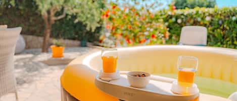 Pure relaxation in your private jacuzzi