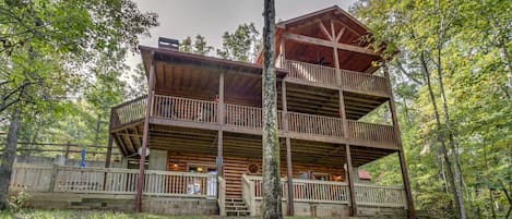 Country Dreams ~ Mountain view Luxury minutes from Ocoee River