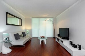 Flooring, Floor, Furniture, Hardwood, Living Room