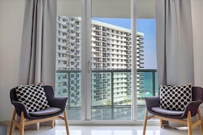 40-3801 S Ocean Dr 8X_39.jpg