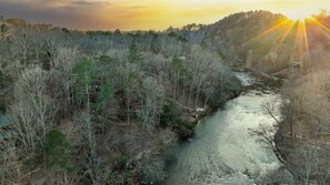 The Coosawattee River