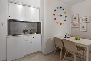 Kitchen area. En suite Kitchen