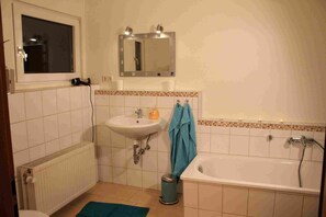 Bath/Shower