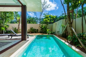 Eigener Pool