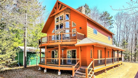 Front view of lake house