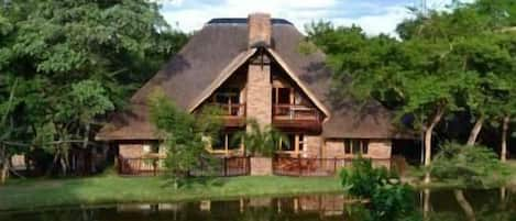 External view of the building. View of the Chalet in the Kruger Park Lodge