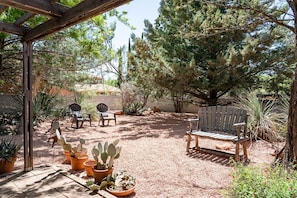 Spacious Desert Haven Backyard