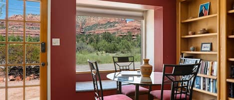 3 Bedroom Ranch Style Home & Cottage in Uptown Sedona