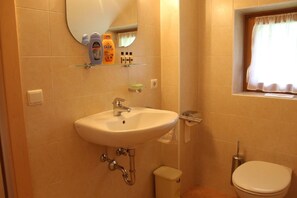 Bath/Shower