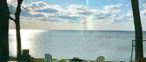 Gorgeous bay views
from the living room, dining area, kitchen and master..