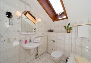 Bath/Shower