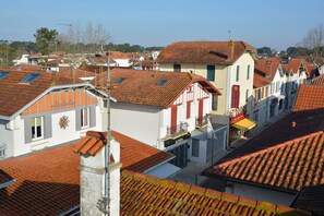 Vu du rooftop sur la rue piétonne de Capbreton