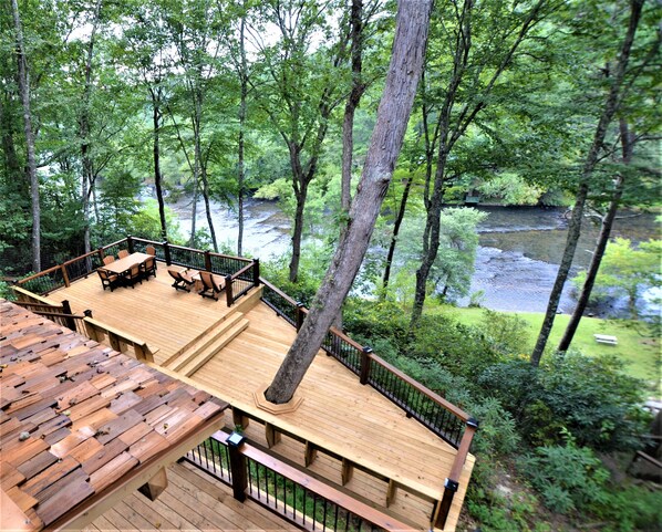 Large lower deck overlooking the river below.