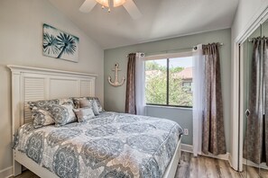 Spacious queen size second bedroom