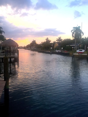 Beautiful sunset views on the canal. Enjoy from the new composite dock.