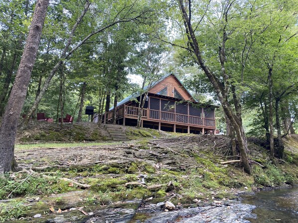 Lost Cabin at the Creek