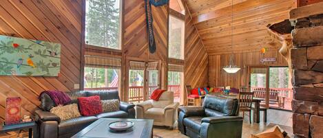 Angel Fire Vacation Rental | 4BD | 3BA | 2,250 Sq Ft | Steps Required