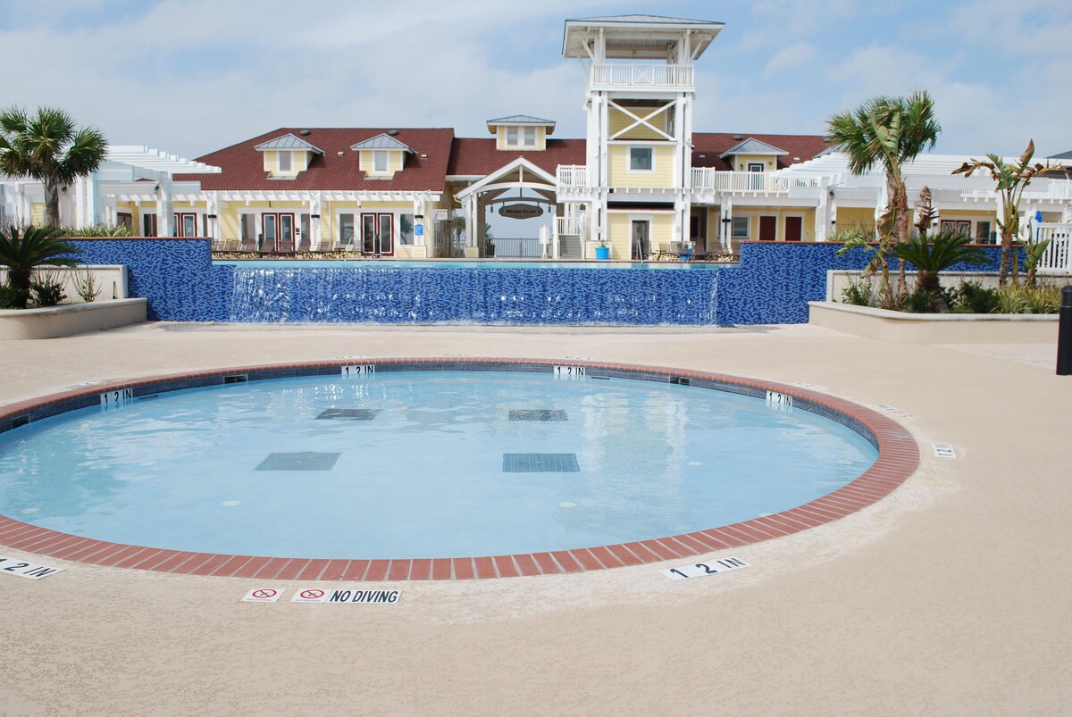 Bayfront condo on Galveston’s West Bay