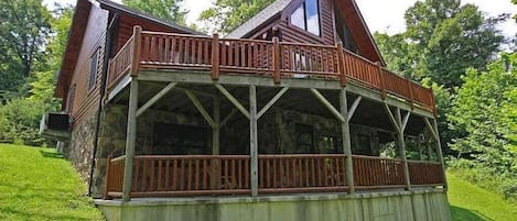 Back of cabin facing the woods