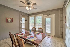 Dining Area | Dishware & Flatware