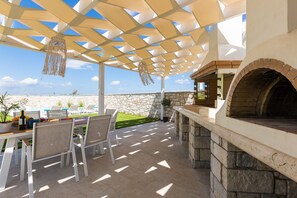 BBQ facilities are available outdoors.