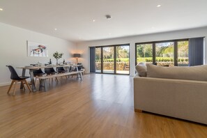 Ground floor: Open plan living area