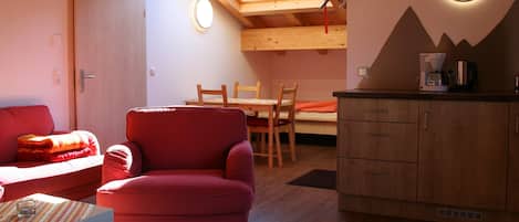 Ferienappartement Watzmannblick, W-LAN, Nichtraucher-Wohnbereich